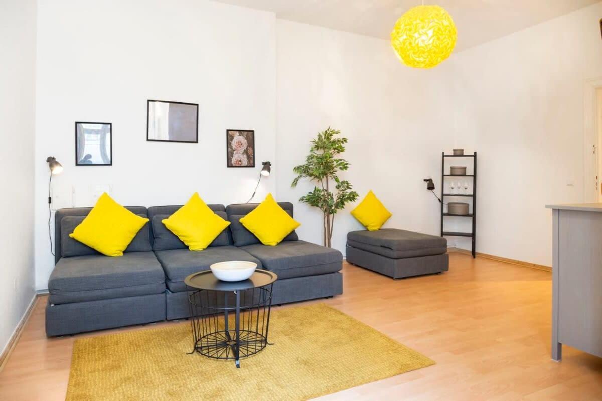 Spacious Family Apartment At Mauerpark Plus Selfcheckin Берлин Екстериор снимка